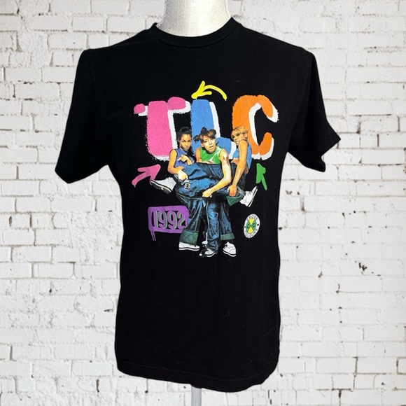 Cross Colours “TLC 1992” Graphic Tee